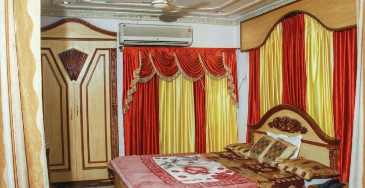 Hotel Heera Holiday Inn